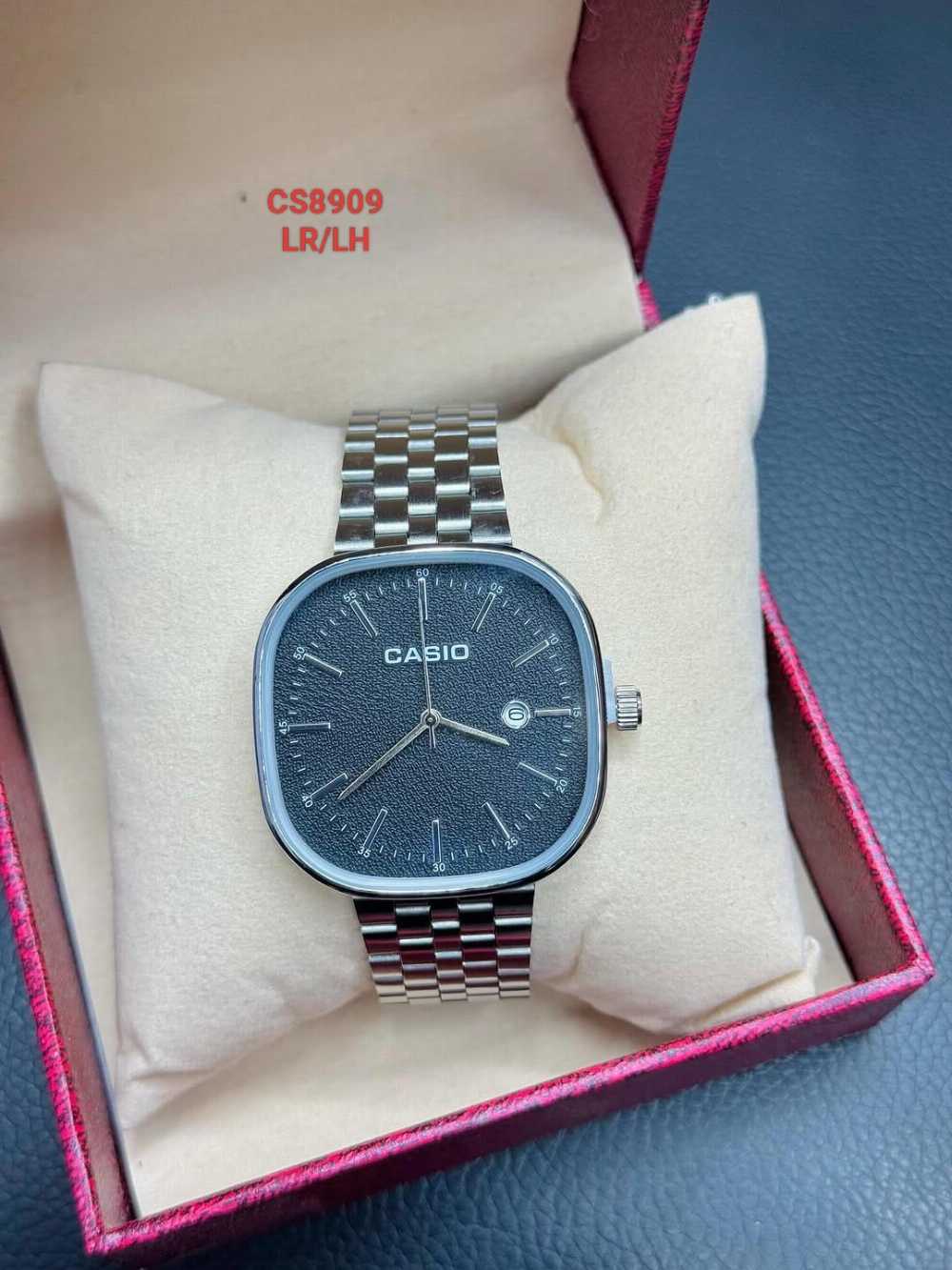 Premium Quartz Men's Watch – Classic Textured Dial with Date Display